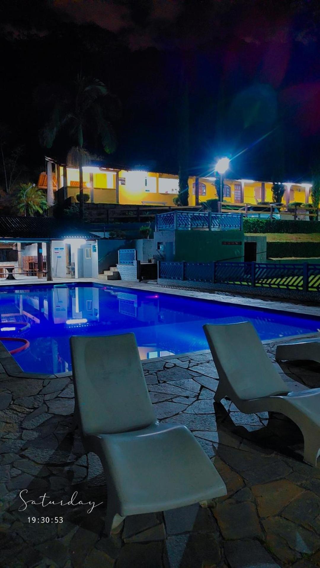Вилла Sitio Familia Do Juares Можи-дас-Крузис Экстерьер фото